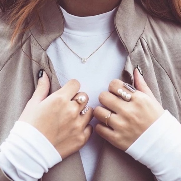 Gold Pearl Love Imitation Chain Dainty Necklace - Picture 3 of 4